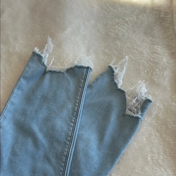 American Eagle Outfitters Soft Knit Mom Jeans |Light Wash | Size 2 XL - Picture 5 of 9